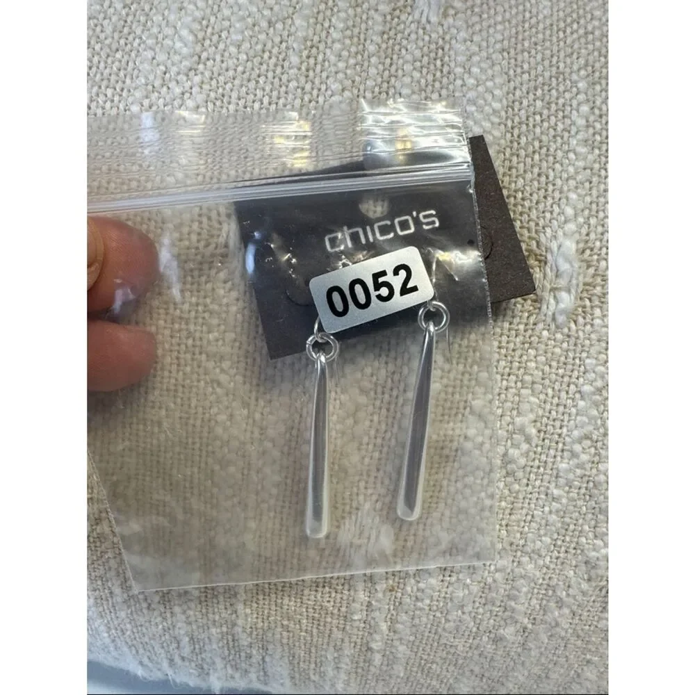 0052 Chico's Polished Silver‎ Long Bar Dangle Earrings